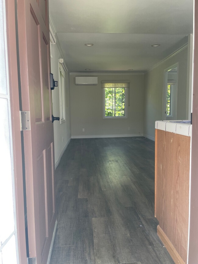 Foto del edificio - 1518 S Carmelina Ave