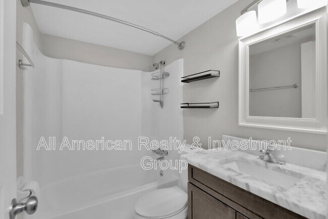 Building Photo - 209 W Miracle Strip Pkwy