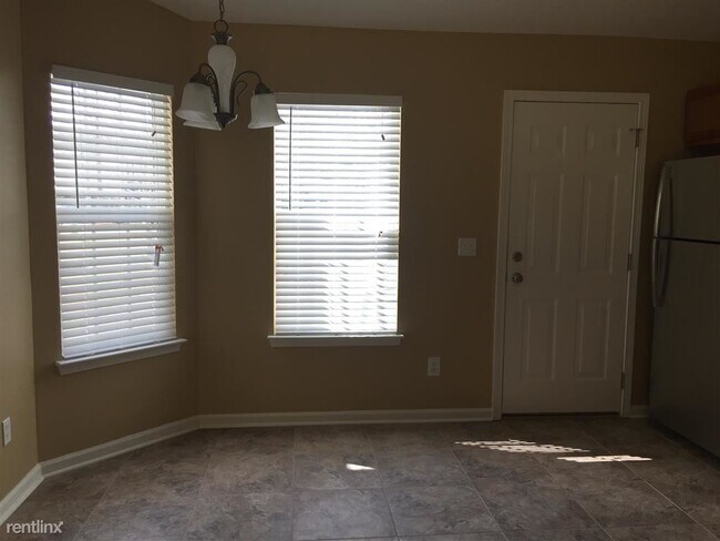 Building Photo - 3 br, 2 bath House - 3644 Thornaby Circle