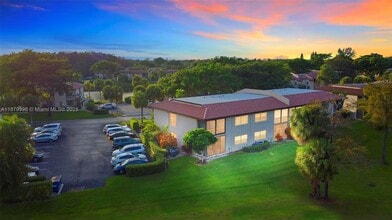Building Photo - 21578 Juego Cir