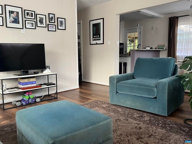 Foto del edificio - 1201 Bland Cir