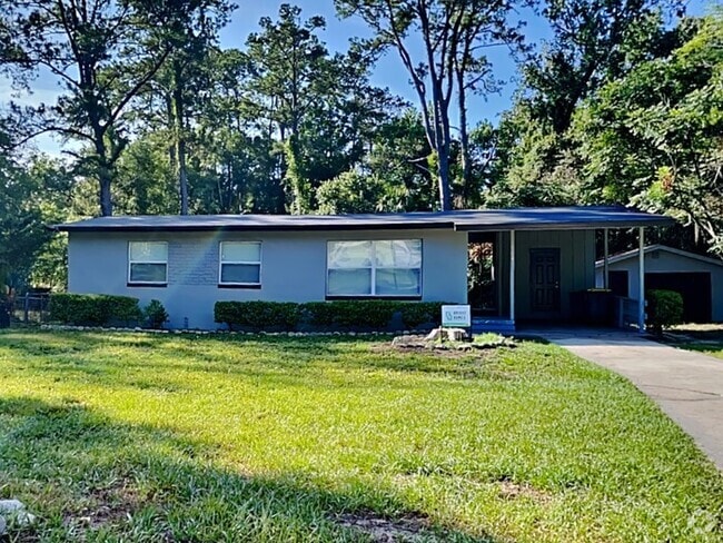 Building Photo - 7704 Delaroche Dr