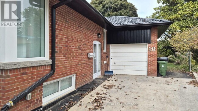 Photo du bâtiment - 10 Vesper Ct