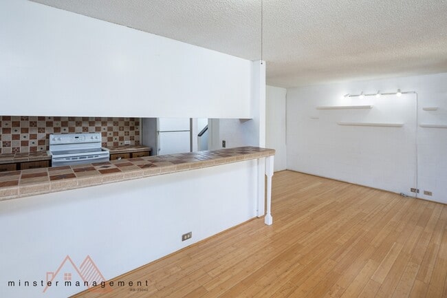 Photo - 98-340 Koauka Loop - 126 Apartment