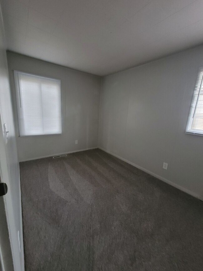 Building Photo - 1225 Arp Ave