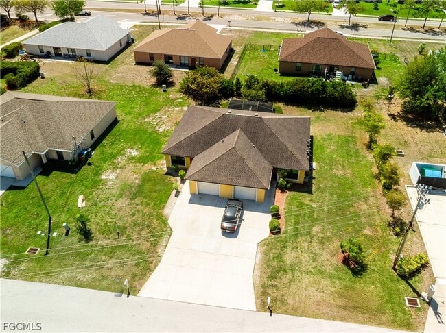 Foto del edificio - 902 SW 39th Terrace