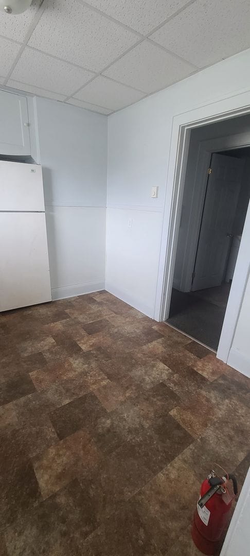 Foto del edificio - 2 bedroom upper, ready immediately!