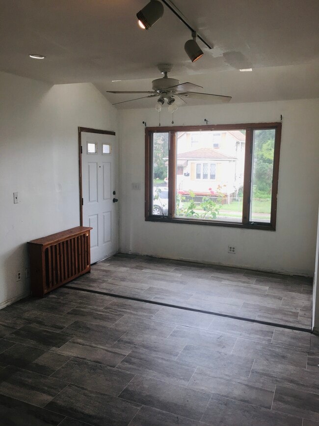 Living Room - 212 Simonson Ave
