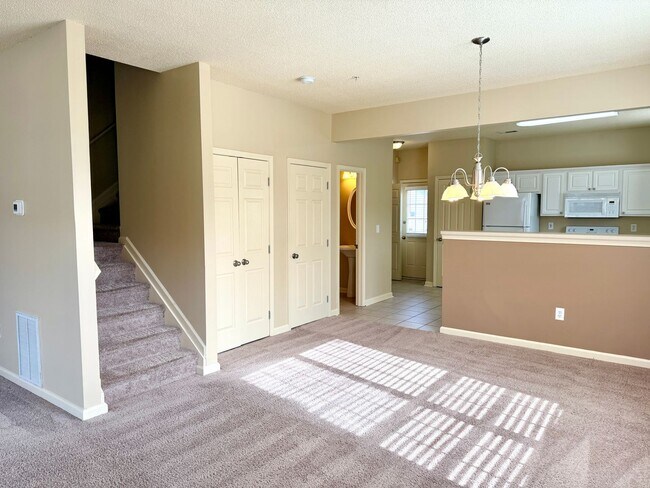 Building Photo - Welcome to this stunning 3-bedroom, 2.5-bathroom home located in the vibrant community of Conyers...