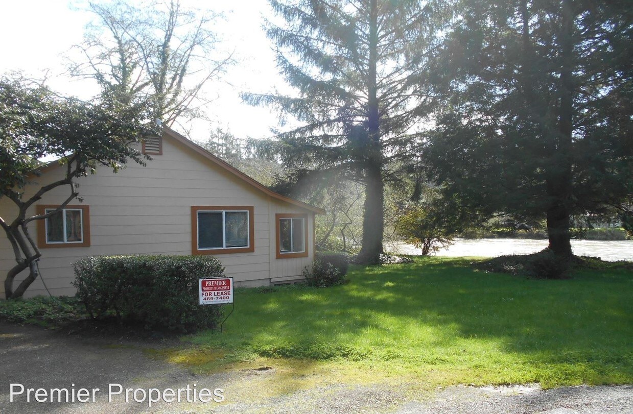 Primary Photo - 99270 Winchuck River Rd