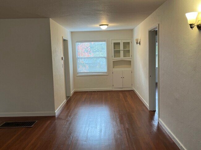 Foto del edificio - 242 Grant St