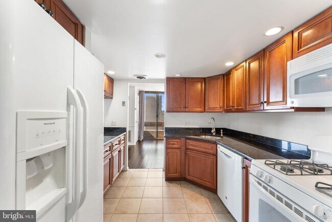 Foto del edificio - 1326 Spruce St