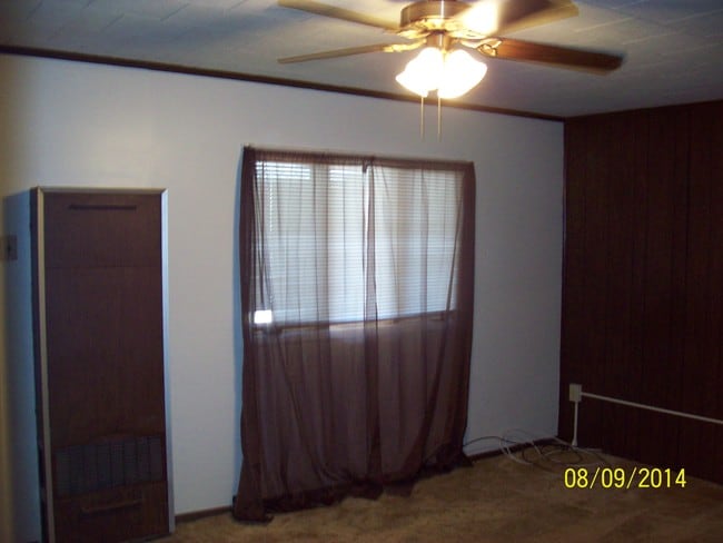 Living room - 161 W Union St