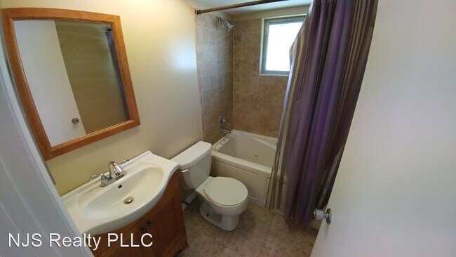 Building Photo - 2 br, 1.5 bath House - 4629 Croton Dr.