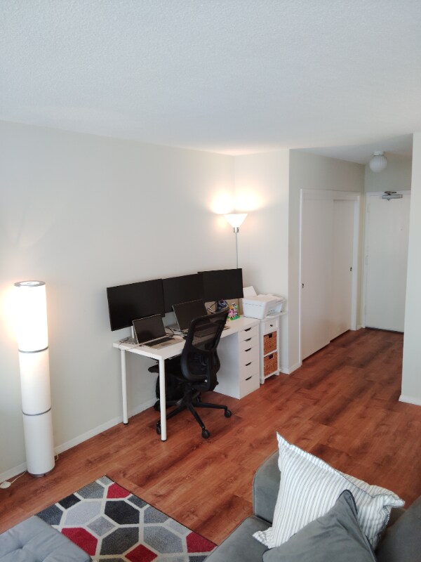 Foto del edificio - 5500 Friendship Blvd