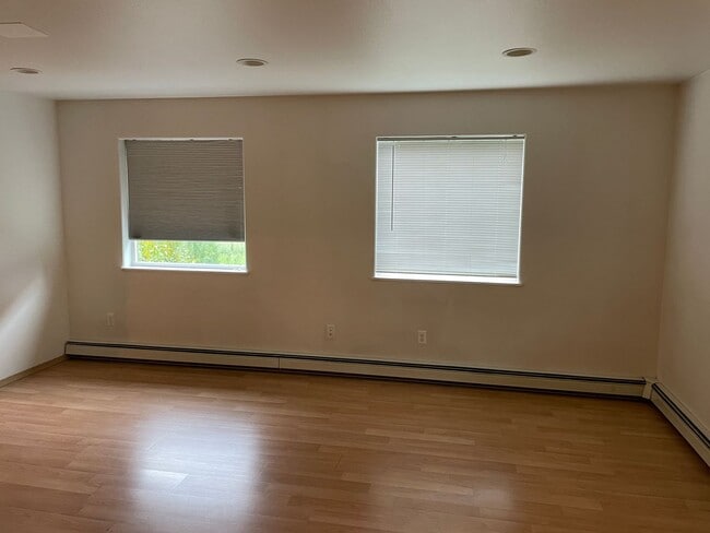 Building Photo - 4936 Princeton Dr