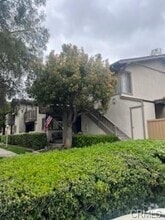 Building Photo - 48 Clearbrook