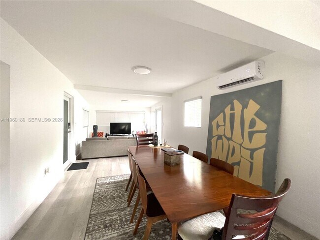 Foto del edificio - 3010 NW 1st Ave