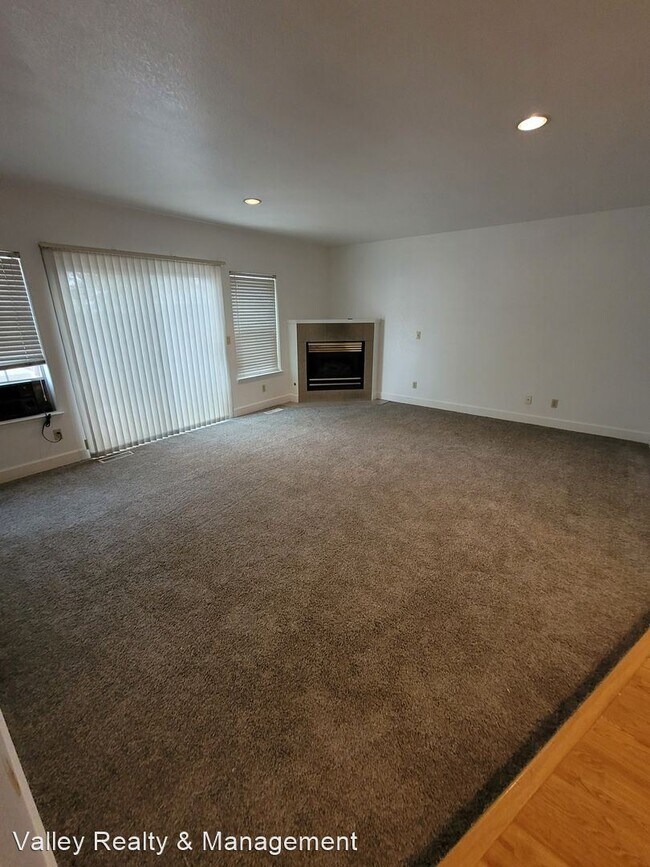 Foto del edificio - 2 br, 3 bath House - 612 Stafford Way