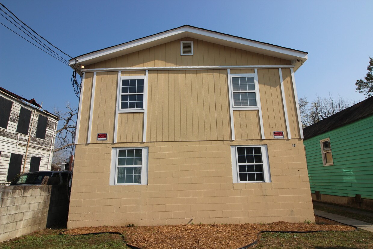 16 Norman St Unit A, Charleston, SC 29403 Apartment for Rent in