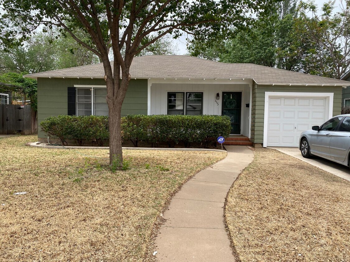 2707 28th St, Lubbock, TX 79410 House Rental in Lubbock, TX