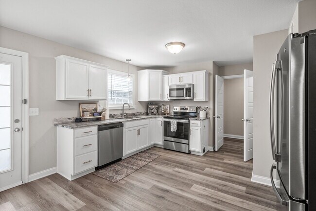 Building Photo - 360 Dugger Dr