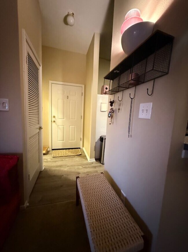 Foto del edificio - 608 Squire Ln