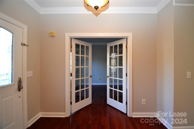 Building Photo - 7002 Bevington Woods Ln