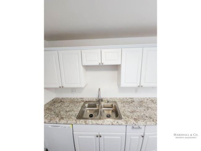 Building Photo - NEW REMODEL!!! Spacious 2br/1ba, A/C, LRG....