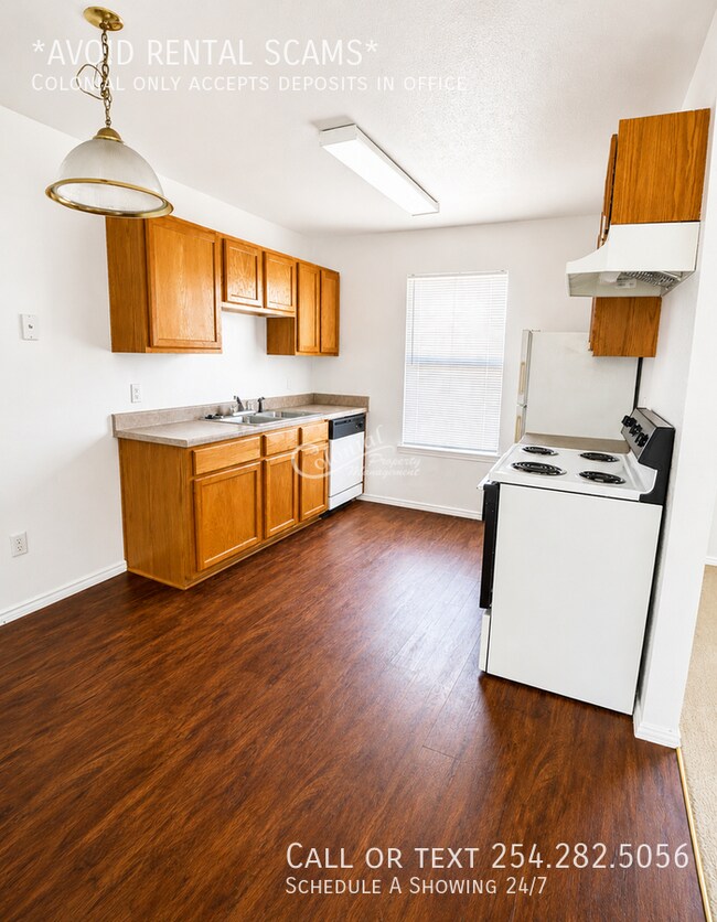 Foto del edificio - 5704 Greengate Dr