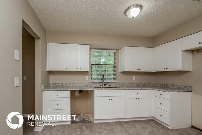 Building Photo - 10284 Briarbay Loop