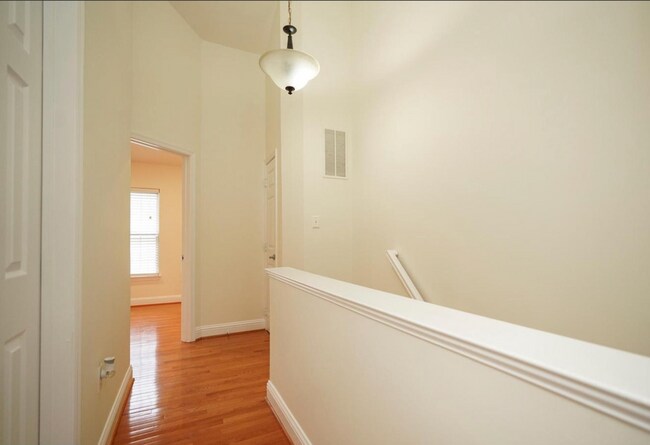 Foto del edificio - 13513 Niagara Falls Ct