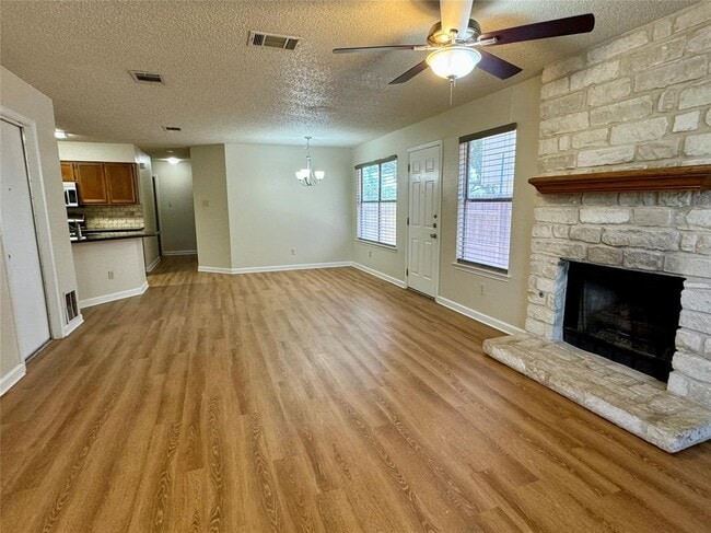 Building Photo - 8628 Piney Creek Bend