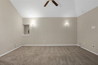 Building Photo - 8903 Lost Castle Wy