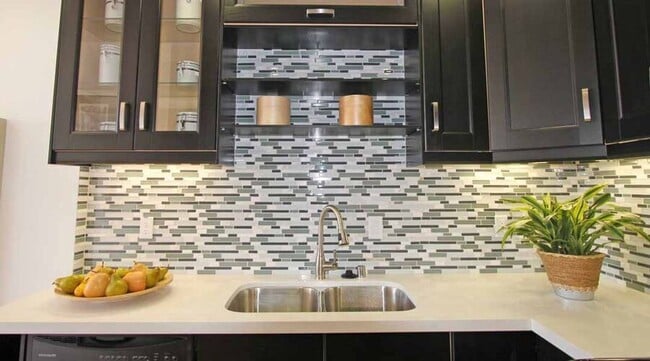 Building Photo - 103 Park St