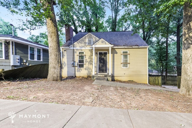 Building Photo - 1371 Fulton Ave