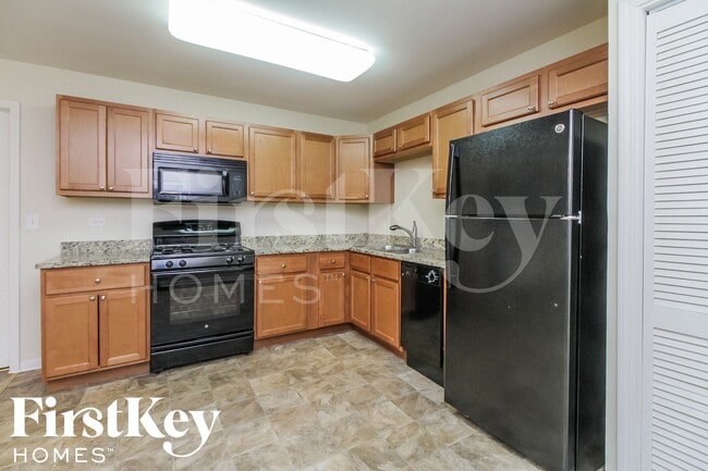 Building Photo - 125 S Orchard Dr