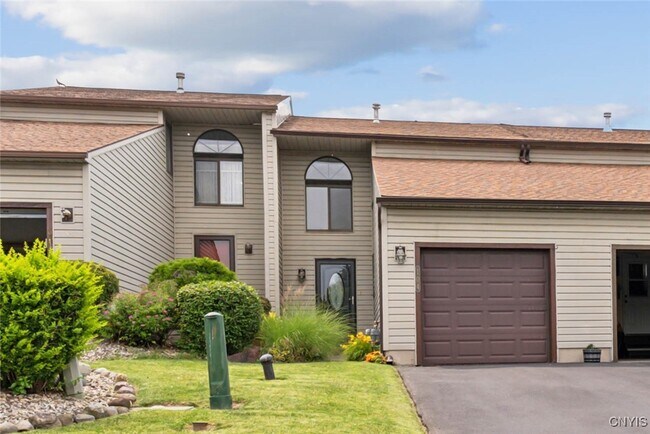 Foto del edificio - 104 Lookout Cir