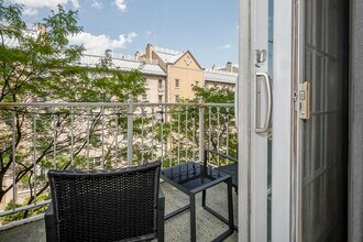 Building Photo - 206 SHEARWATER Ct W