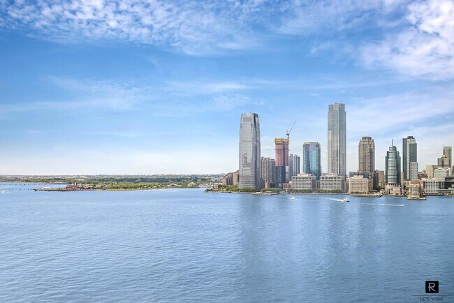 Foto del edificio - 2 River Ter.