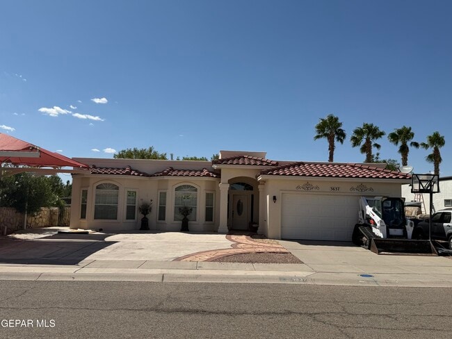 Building Photo - 3637 Tierra Vergel Dr