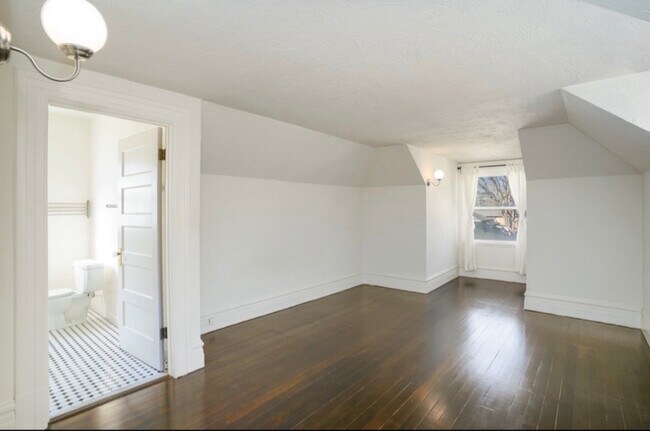 Foto del edificio - 1525 Broadway