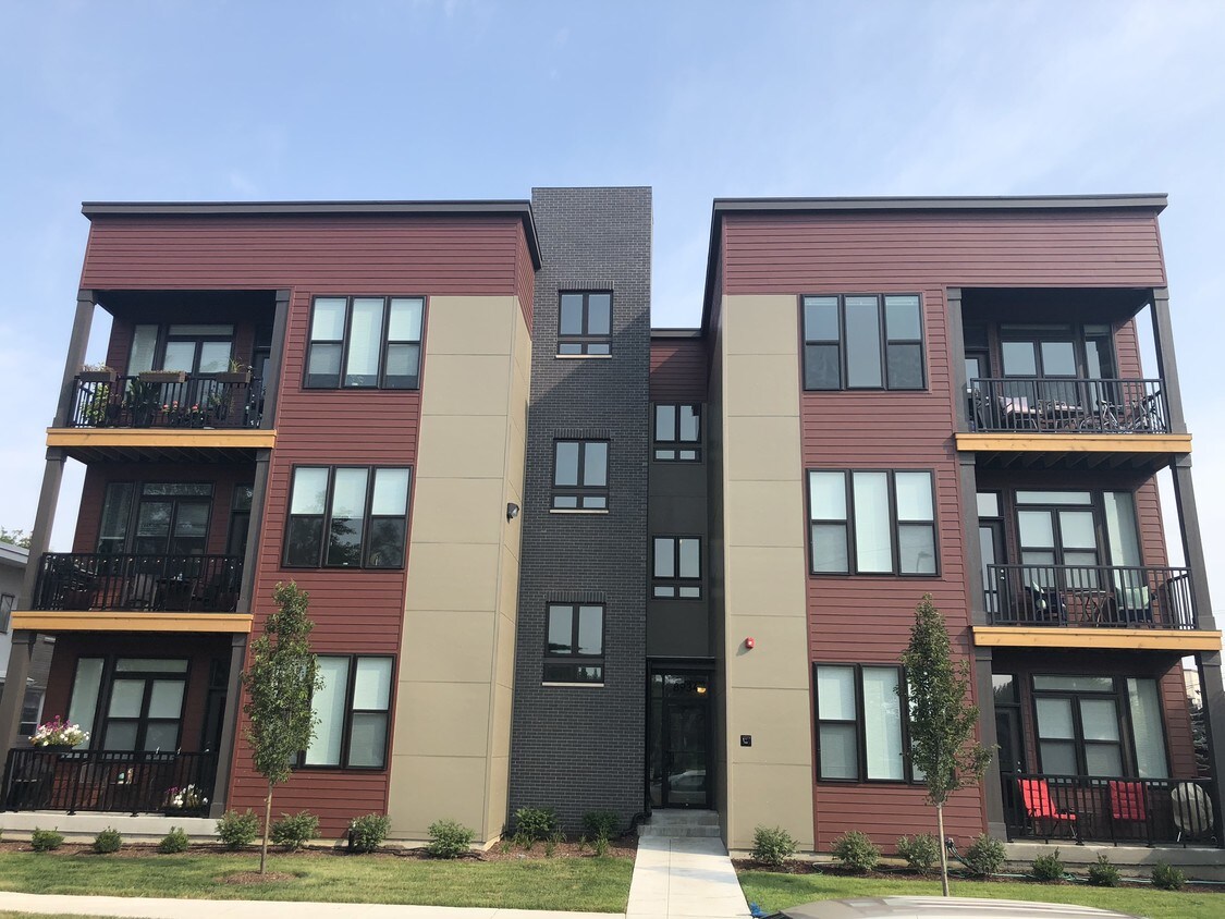 8934 Fairview Ave, Brookfield, IL 60513 Apartments in Brookfield, IL