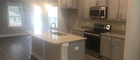 Foto del edificio - 456 Pemberton Ln