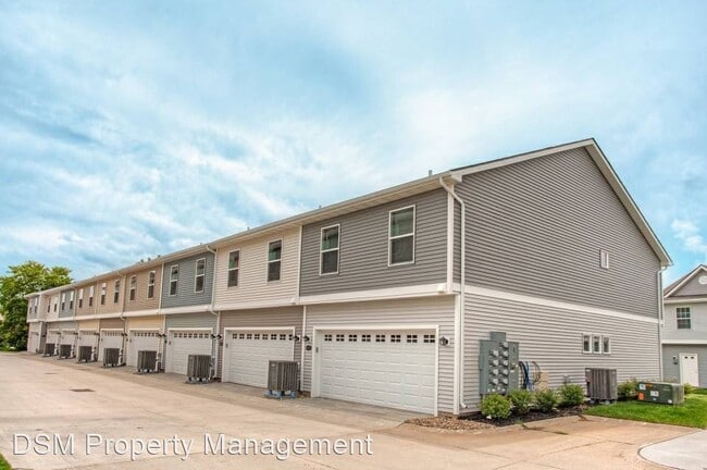 Building Photo - 6933 Daniel Defoe Dr