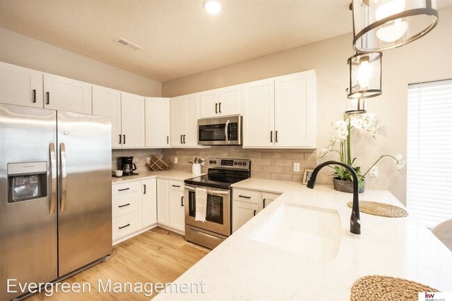 Building Photo - 2 br, 2.5 bath House - 1909 Dahlman Rows P...