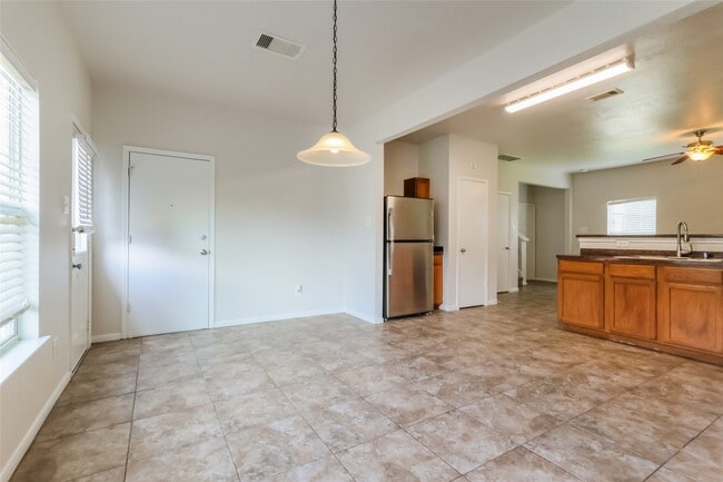 Building Photo - 1245 Verde Trails Dr
