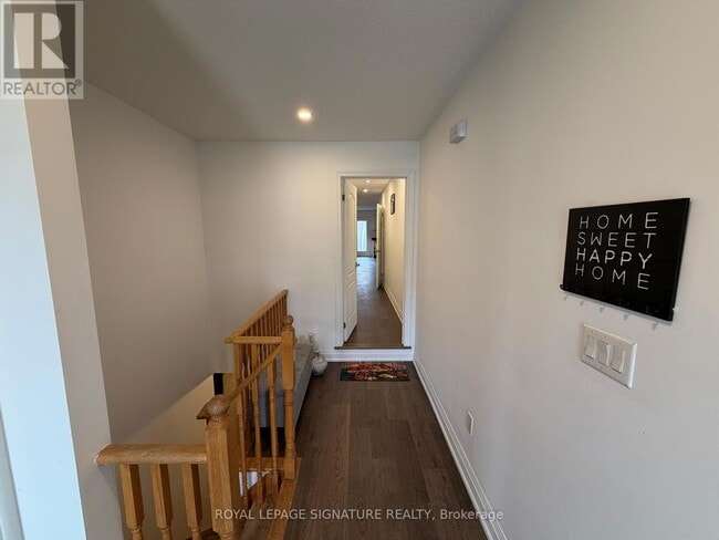 Building Photo - 22 Muscadel Rd