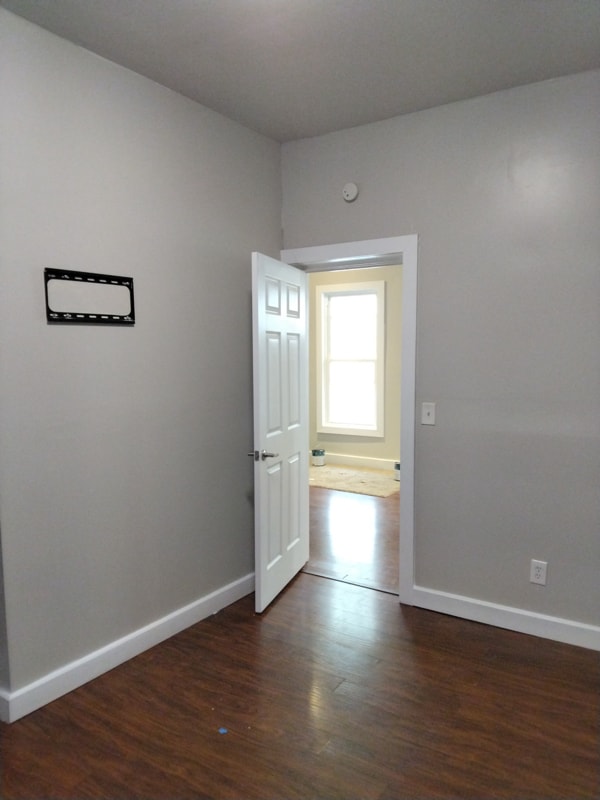 Building Photo - 37 Holland Pl