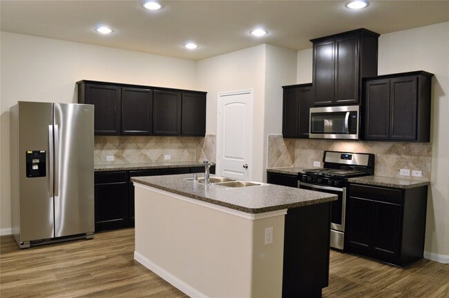 Foto del edificio - 3722 Bright Moon Ct